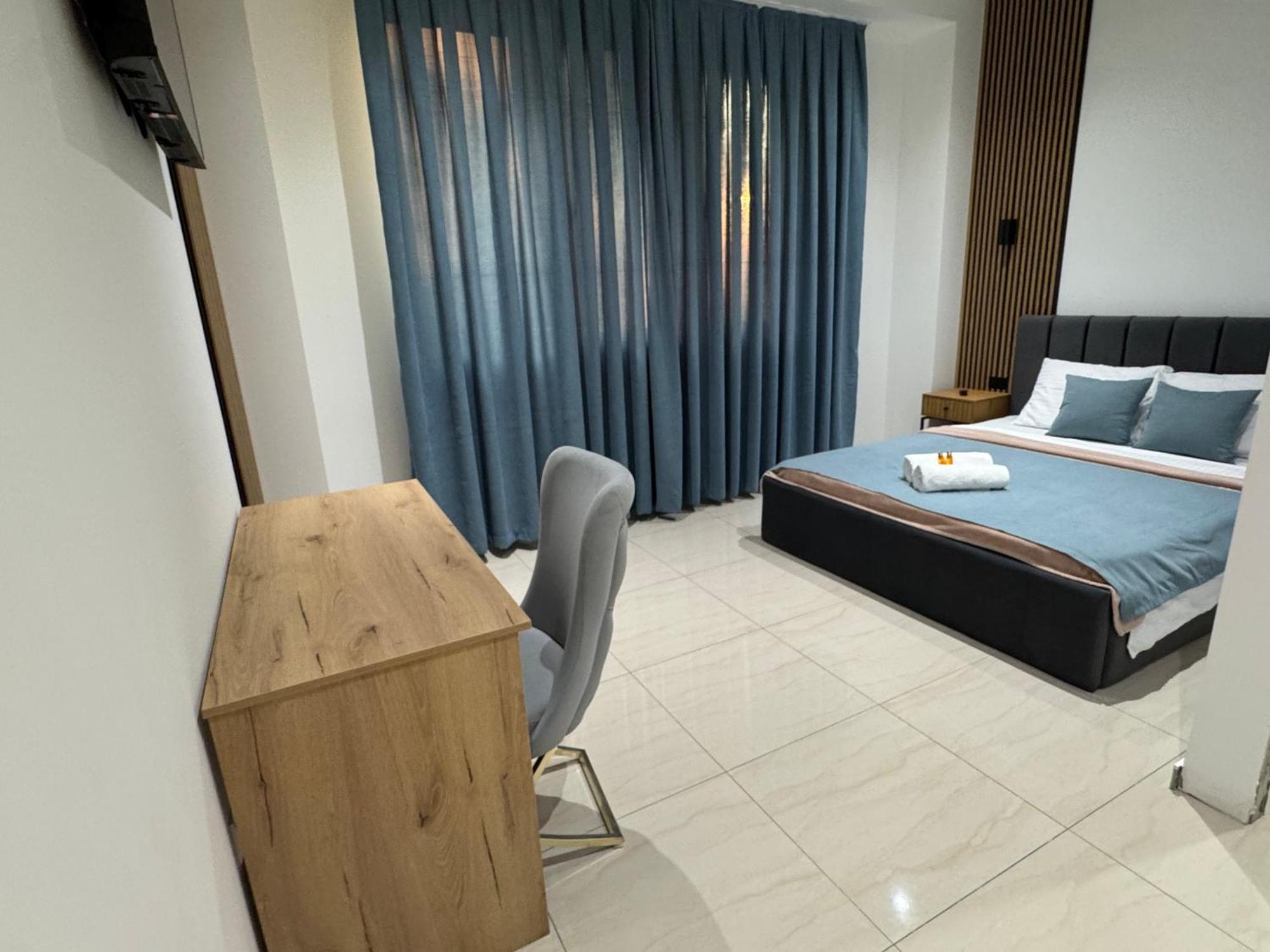 Hotel Majestic สตรูกา ภายนอก รูปภาพ
